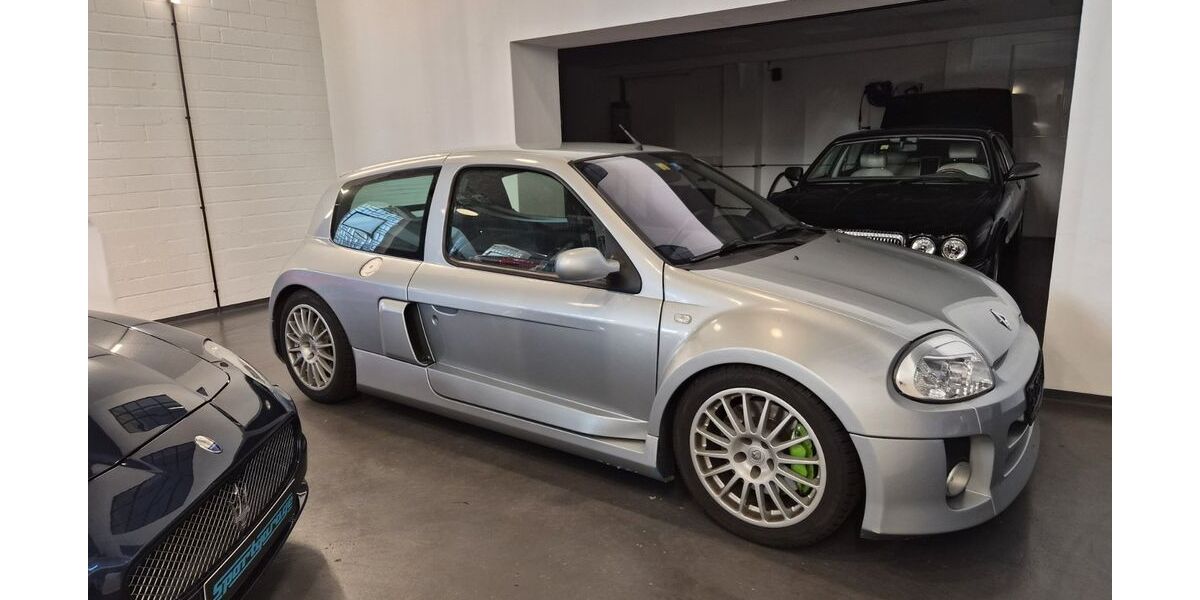 Renault Clio 66.000 km 69.900 &euro; Nürnberg 90411