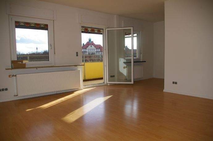 Etagenwohnung Nürnberg St Johannis - 3 Zimmer, 91 m&sup2;, 1.150&euro; | Angebot:25665175