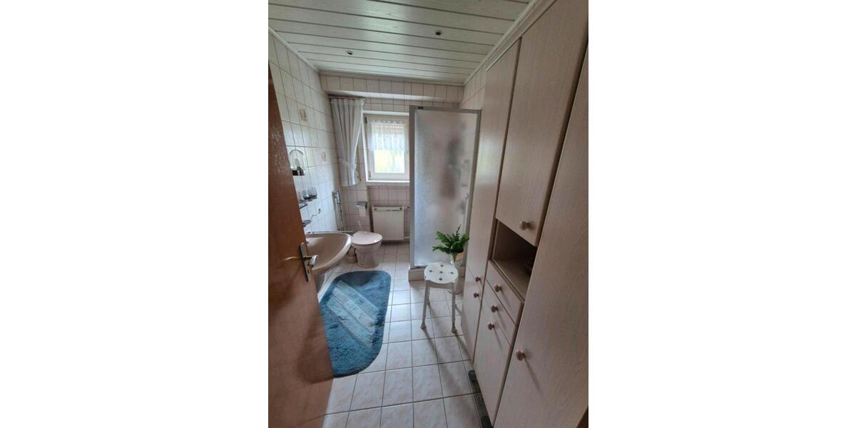 Erdgeschoßwohnung Bubenreuth - 4 Zimmer, 11 m&sup2;, 430&euro; | Angebot:25445926