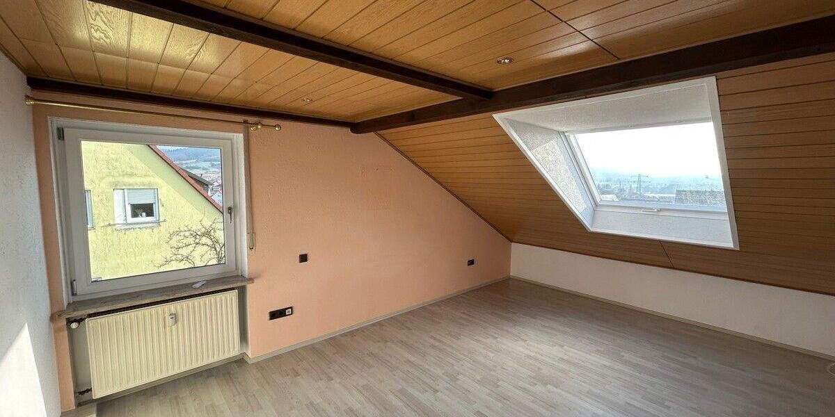 Etagenwohnung Schnaittach - 2 Zimmer, 81 m&sup2;, 185.000&euro; | Angebot:25734204