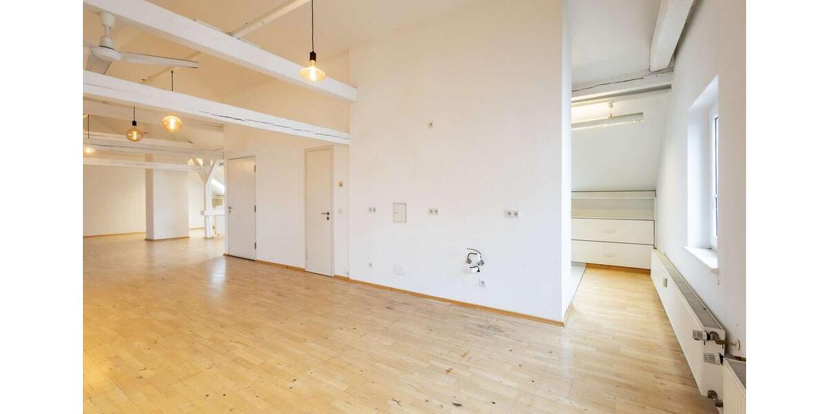 Loft - Studio - Atelier Nürnberg Eberhardshof - 1 Zimmer, 111 m&sup2;, 1.220&euro; | Angebot:23879435