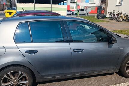 VW Golf 146.000 km 5.400 &euro; Fürth 90763