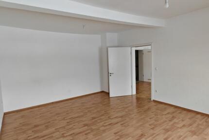 Wohnung Buckenhof - 3 Zimmer, 98 m&sup2;, 1.350&euro; | Angebot:25539743