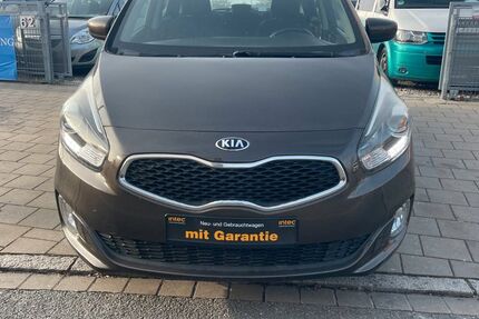 Kia Carens 174.180 km 6.899 &euro; Fürth 90763
