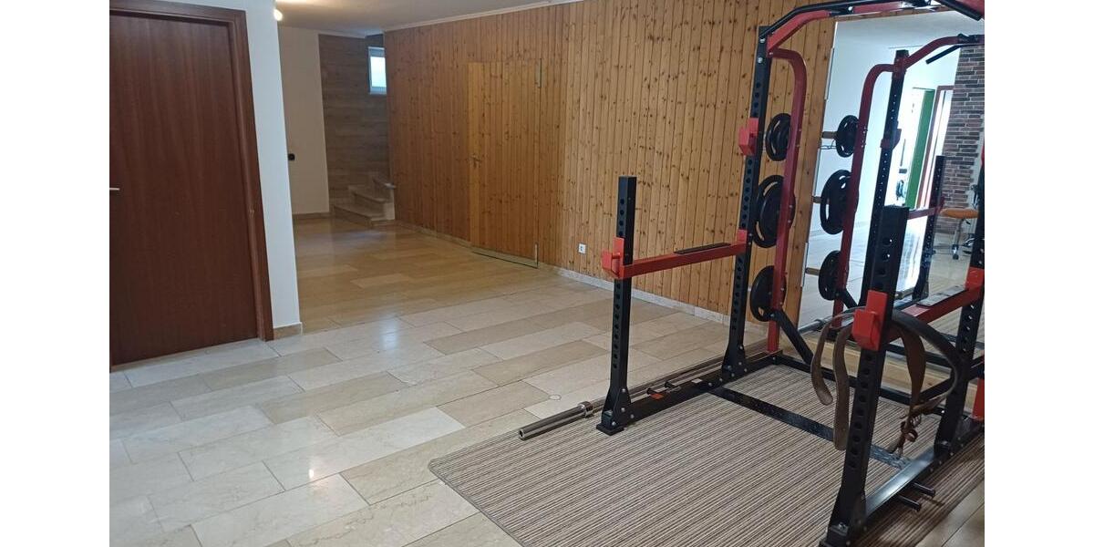 Doppelhaushälfte Schnaittach - 9 Zimmer, 270 m&sup2;, 599.000&euro; | Angebot:25999544