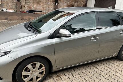 Toyota Auris 113.602 km 9.700 &euro; Heilsbronn 91560