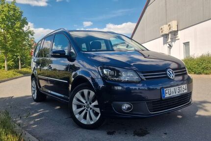 VW Touran 183.000 km 10.499 &euro; veitsbronn 90587