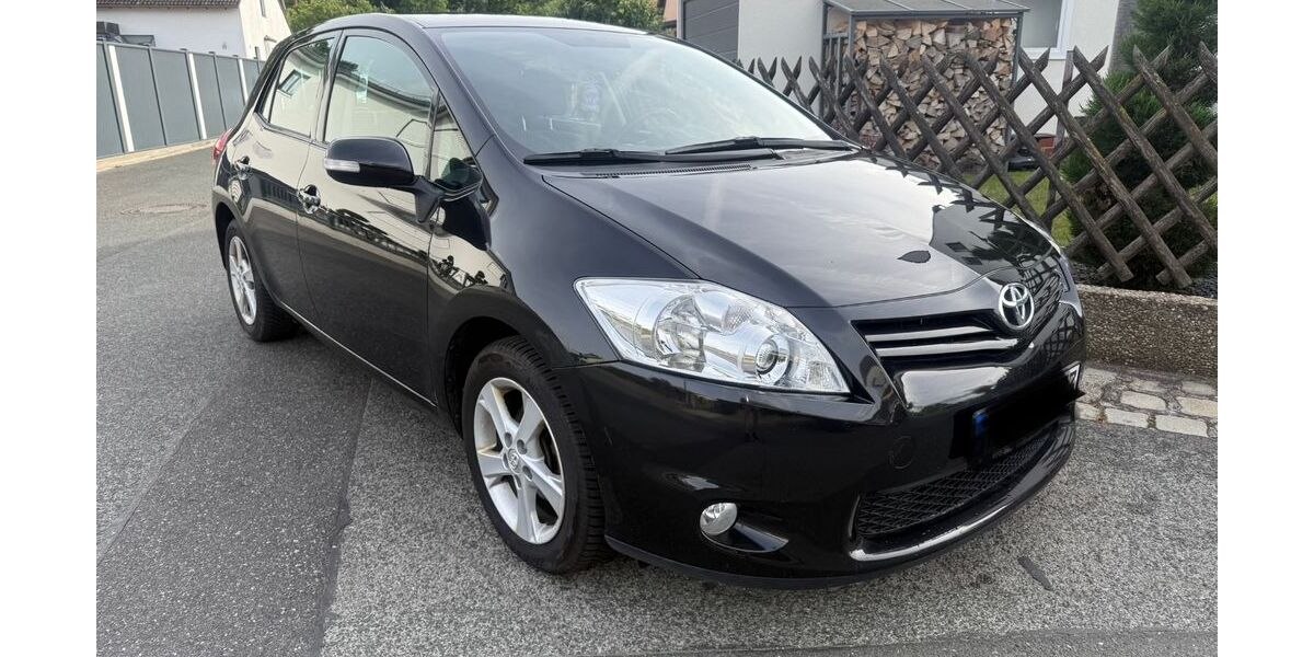 Toyota Auris 80.200 km 6.990 &euro; Fürth 90763