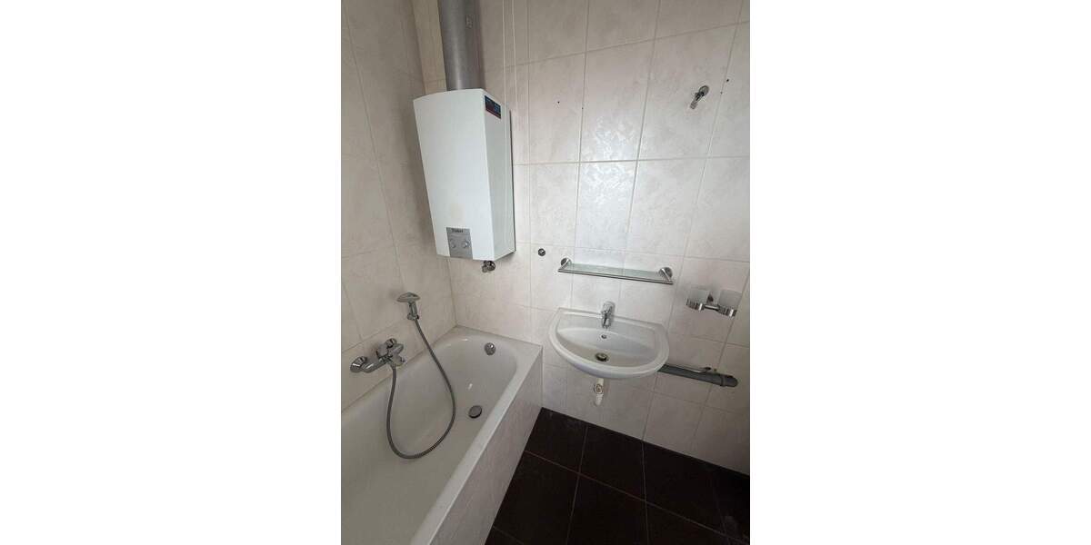 Etagenwohnung Fürth Hardhöhe - 3 Zimmer, 82 m&sup2;, 250.000&euro; | Angebot:25705660