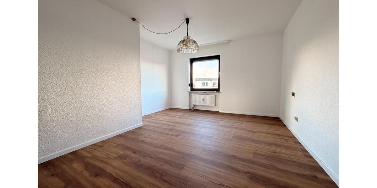 Etagenwohnung Forchheim - 3 Zimmer, 73 m&sup2;, 839&euro; | Angebot:25870521