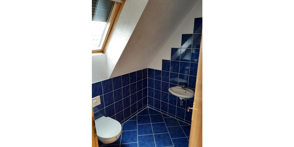 Dachgeschoßwohnung Gerhardshofen - 5 Zimmer, 109 m&sup2;, 850&euro; | Angebot:25855009