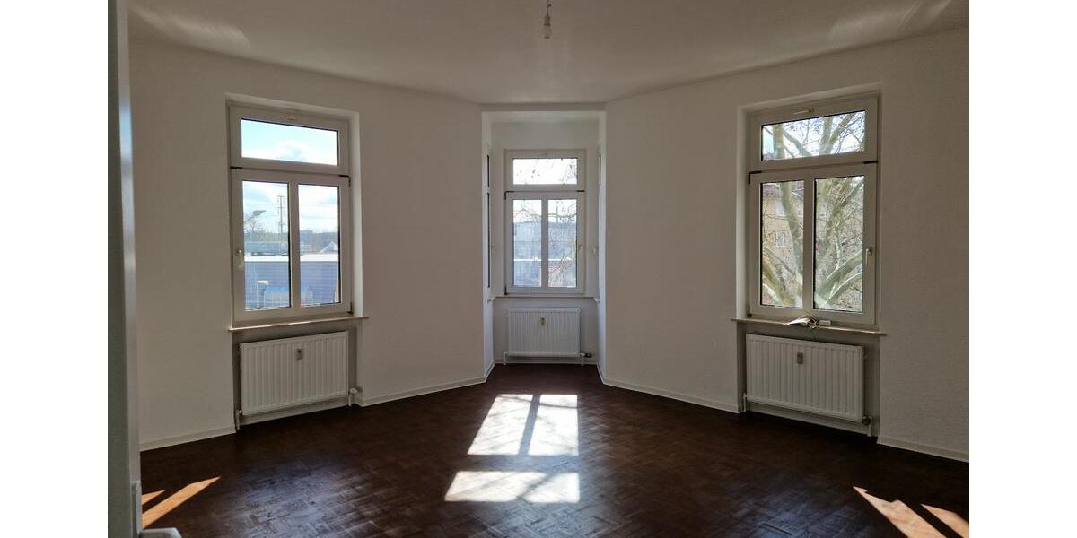 Etagenwohnung Nürnberg Sankt Leonhard - 4 Zimmer, 100 m&sup2;, 1.050&euro; | Angebot:25566744