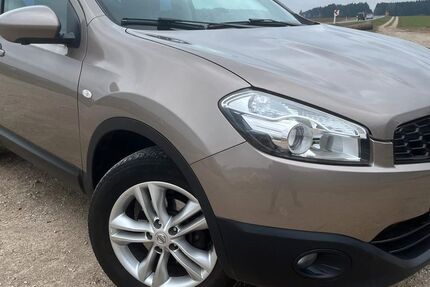 Nissan Qashqai 107.000 km 7.999 &euro; Fürth 90762