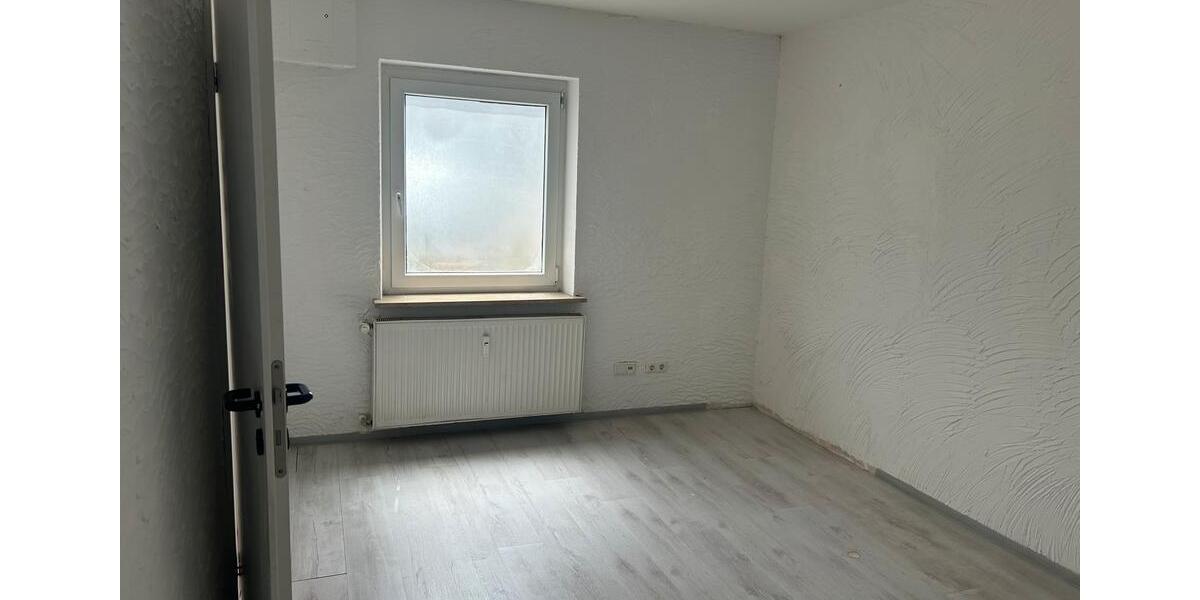 Erdgeschoßwohnung Cadolzburg - 3 Zimmer, 73 m&sup2;, 220.000&euro; | Angebot:26681156