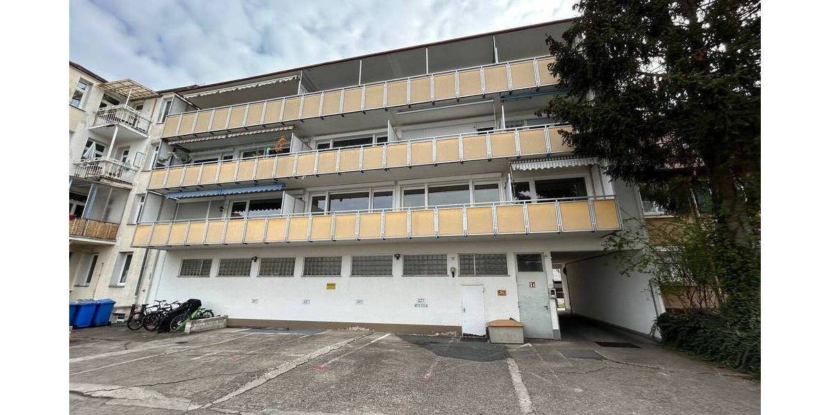 Etagenwohnung Erlangen Innenstadt - 4 Zimmer, 104 m&sup2;, 349.000&euro; | Angebot:25700820