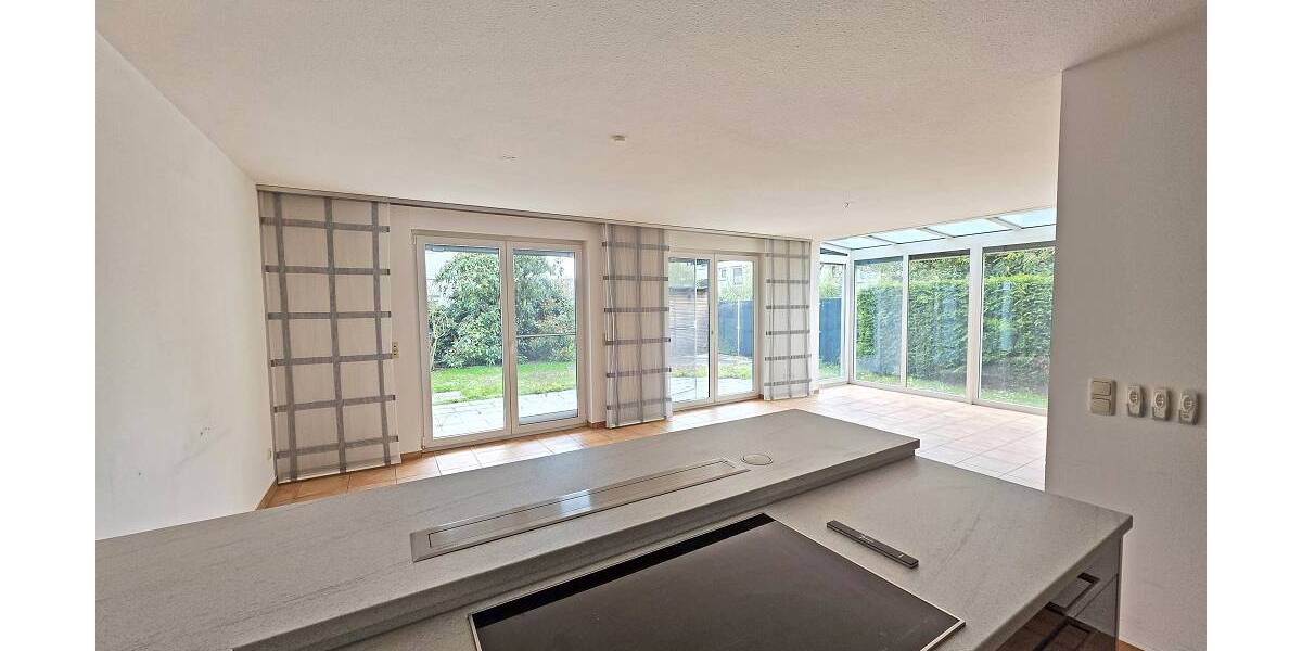 Terrassenwohnung Fürth Burgfarrnbach - 4 Zimmer, 101 m&sup2;, 386.500&euro; | Angebot:26400725