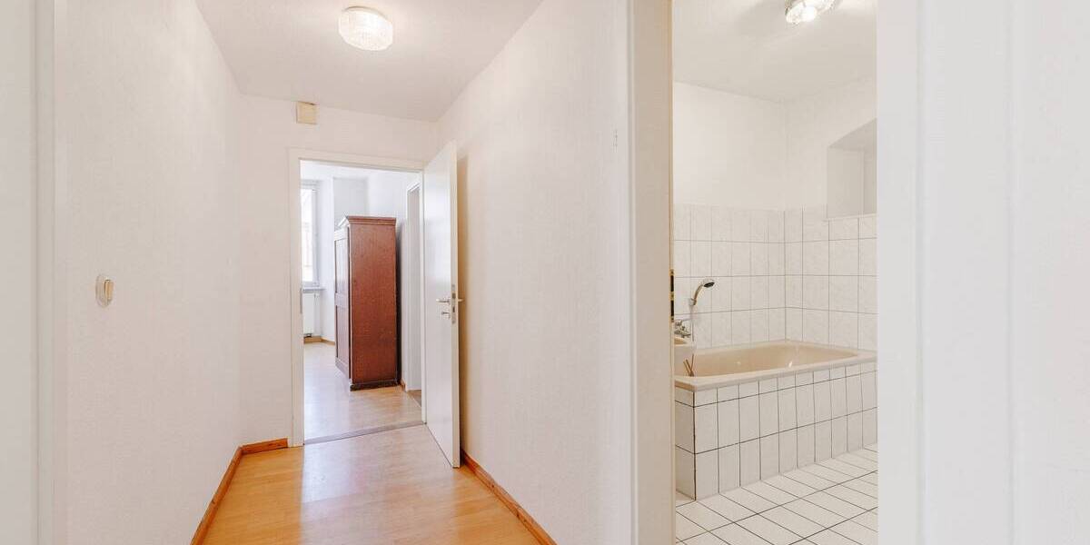 Mehrfamilienhaus, Wohnhaus Forchheim - 6 Zimmer, 130 m&sup2;, 630.000&euro; | Angebot:25692176