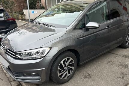 VW Touran 149.295 km 13.200 &euro; Nürnberg 90443