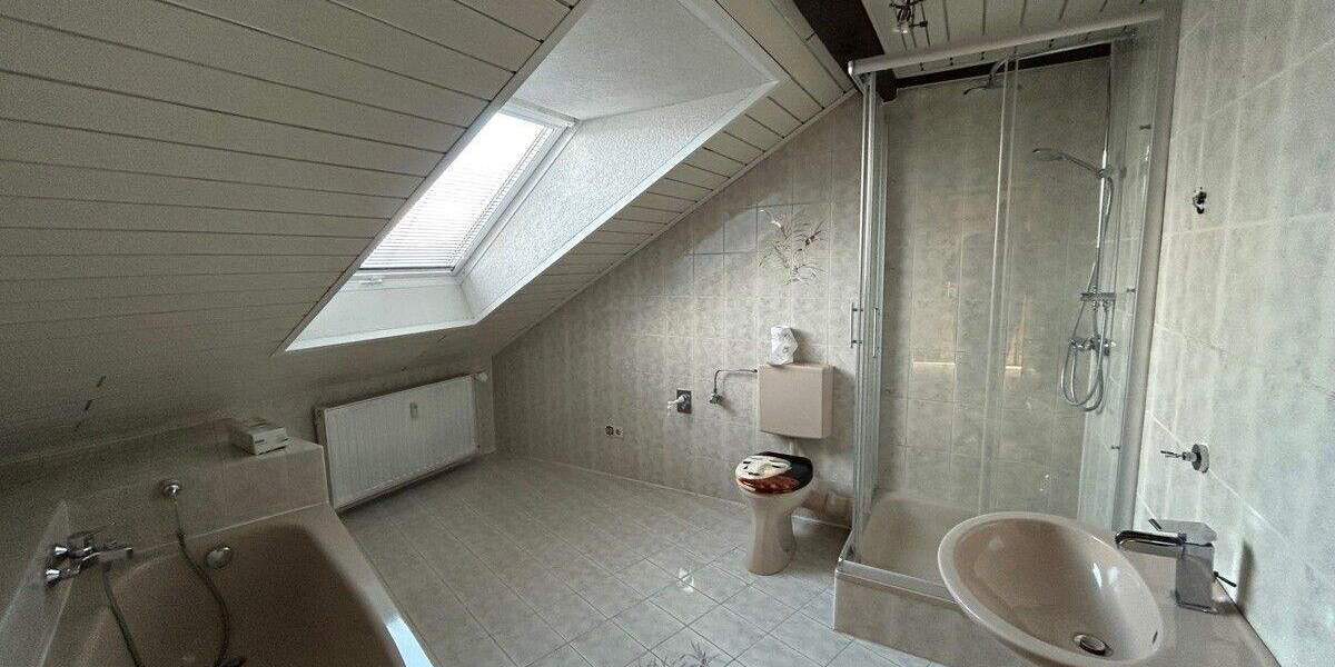 Etagenwohnung Schnaittach - 2 Zimmer, 81 m&sup2;, 185.000&euro; | Angebot:25734204