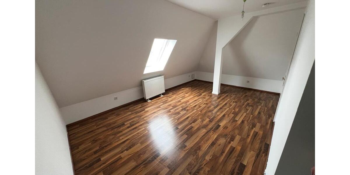 Maisonettenwohnung Nürnberg Gibitzenhof - 5 Zimmer, 90 m&sup2;, 1.600&euro; | Angebot:26624088