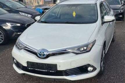 Toyota Auris 200.000 km 11.100 &euro; Fuerth 90763