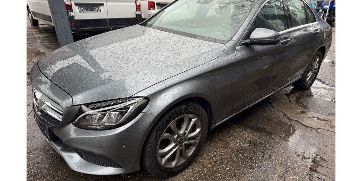 Mercedes-Benz C 200 51.000 km 21.650 &euro; Nürnberg 90453