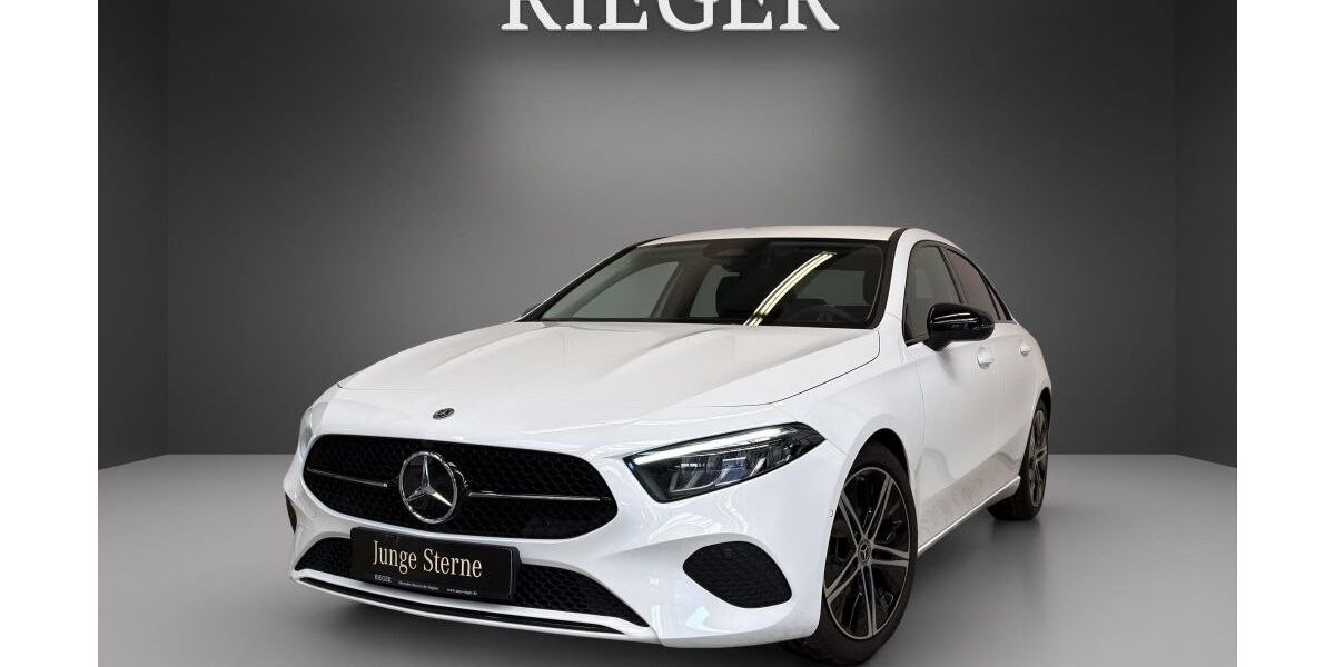 Mercedes-Benz A 200 23.770 km 33.989 &euro; Altdorf 90518