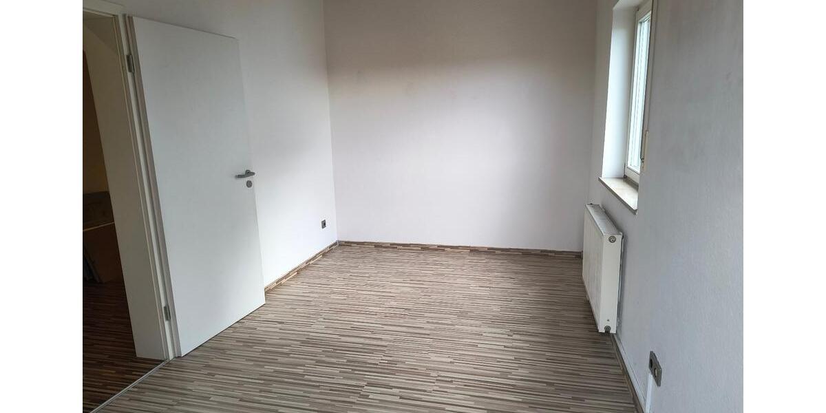 Dachgeschoßwohnung Weisendorf - 3 Zimmer, 95 m&sup2;, 900&euro; | Angebot:25268765