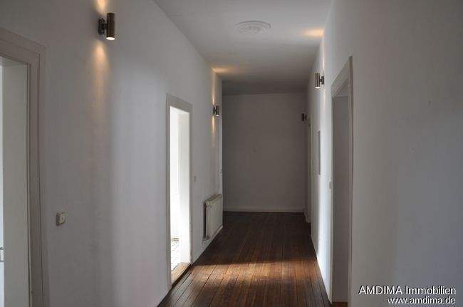 Etagenwohnung Nürnberg Gleißhammer - 6 Zimmer, 160 m&sup2;, 1.490&euro; | Angebot:25896001