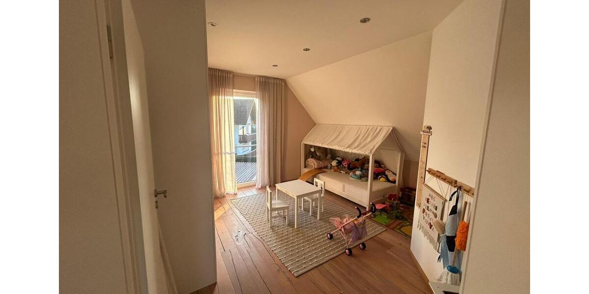 Einfamilienhaus Lauf an der Pegnitz - 7 Zimmer, 188 m&sup2;, 1.025.000&euro; | Angebot:24598413