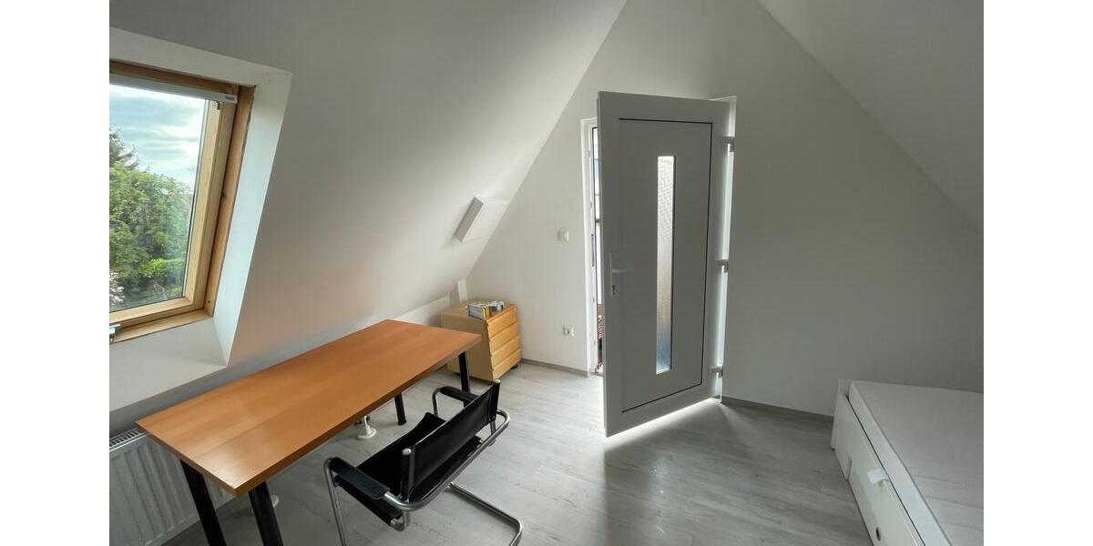 Dachgeschoßwohnung Buckenhof - 1 Zimmer, 20 m&sup2;, 620&euro; | Angebot:26614881