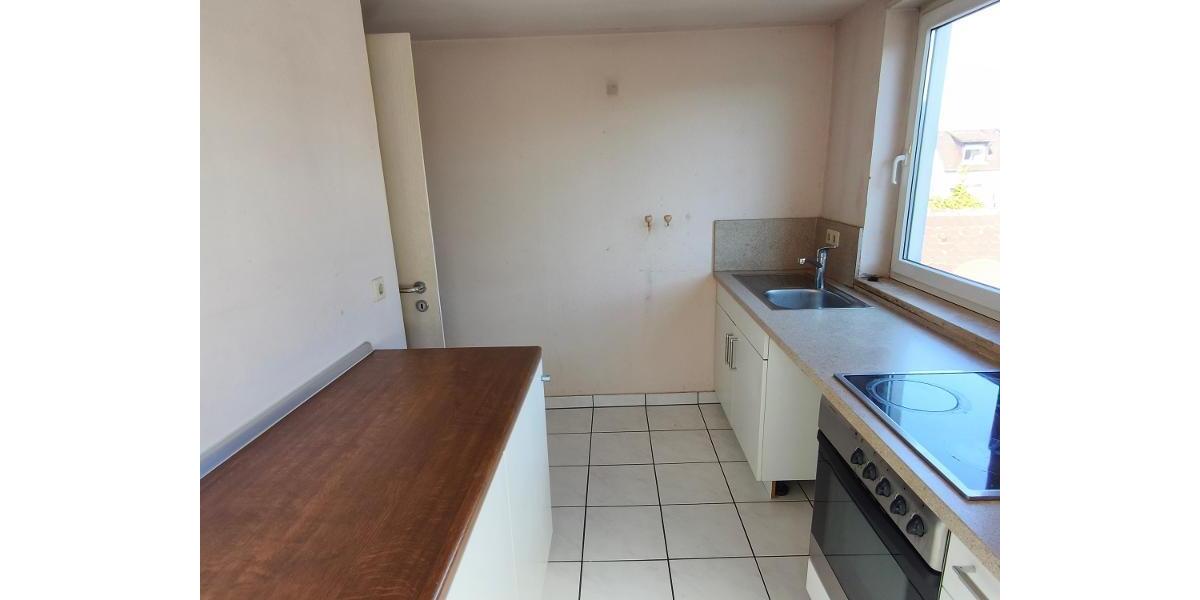 2 Zi. Wohnung im Dachgeschoss mit Stellplatz - Etagenwohnung Adelsdorf | Angebot:27541175