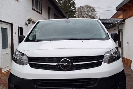 Opel Vivaro 124.000 km 12.500 &euro; Nürnberg 90427