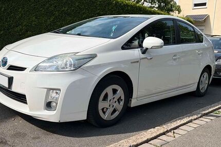 Toyota Prius 305.000 km 7.490 &euro; Nürnberg 90475