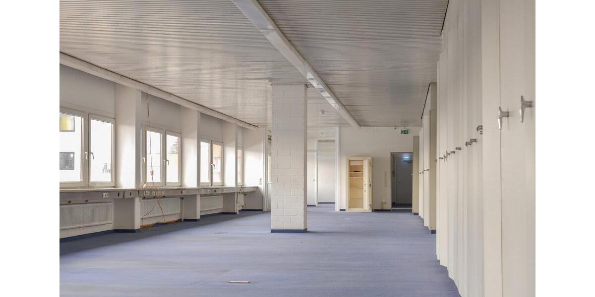 Gewerbeobjekt Schwabach - 2.600&euro; | Angebot:23847317