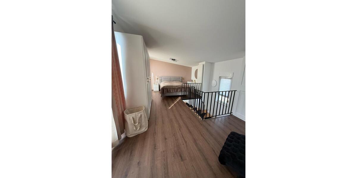 Reihenhaus Zirndorf - 4 Zimmer, 130 m&sup2;, 679.000&euro; | Angebot:25049648