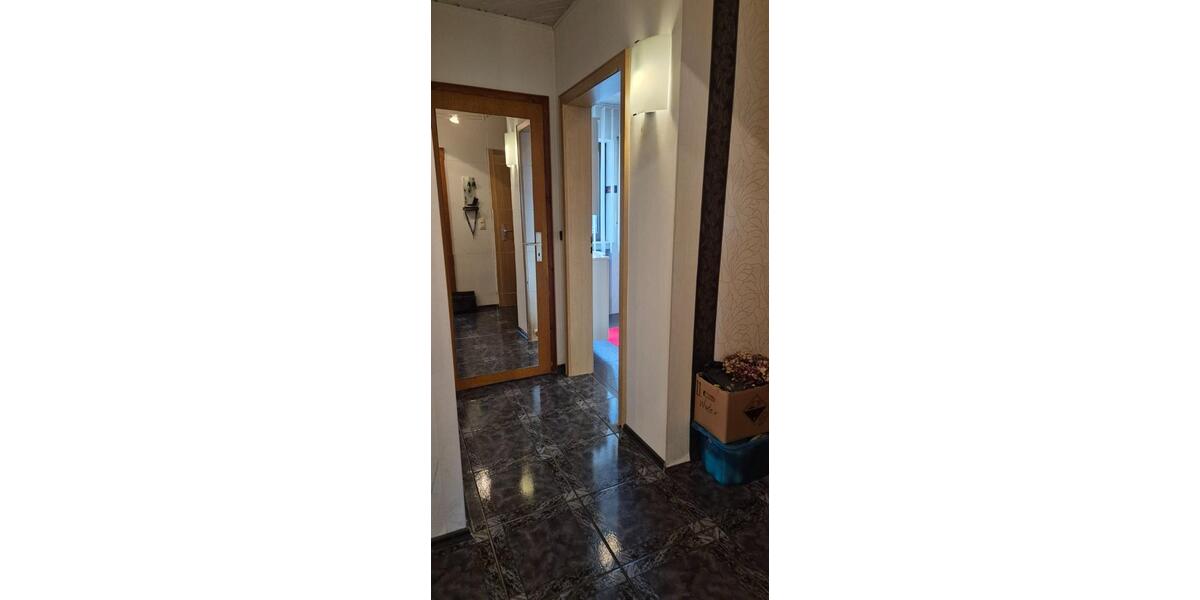 Etagenwohnung Leinburg - 3 Zimmer, 87 m&sup2;, 890&euro; | Angebot:25711945