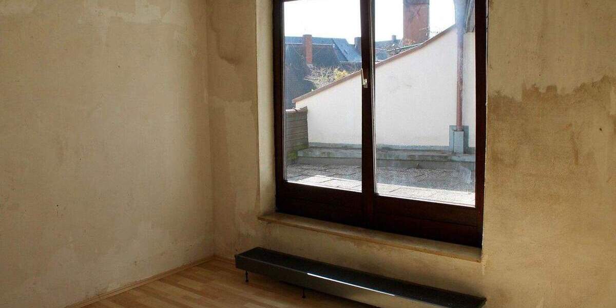 Etagenwohnung Erlangen Innenstadt - 3 Zimmer, 87 m&sup2;, 392.000&euro; | Angebot:25819677