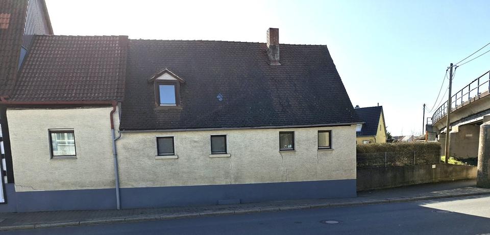 Einfamilienhaus Eckental - 6 Zimmer, 122 m&sup2;, 279.000&euro; | Angebot:25864871