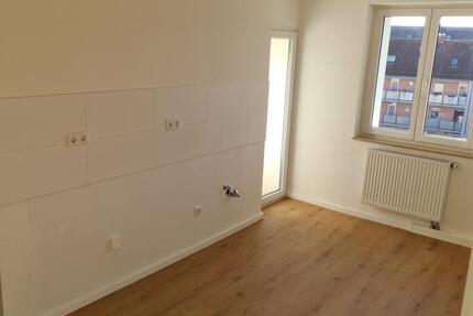 Wohnung Nürnberg Gibitzenhof - 3 Zimmer, 81 m&sup2;, 900&euro; | Angebot:24764476