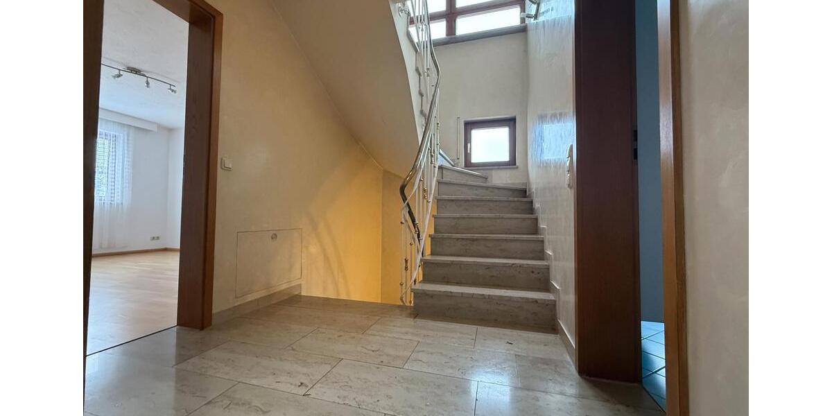 Einfamilienhaus Nürnberg Holzheim - 6 Zimmer, 200 m&sup2;, 2.200&euro; | Angebot:24791846