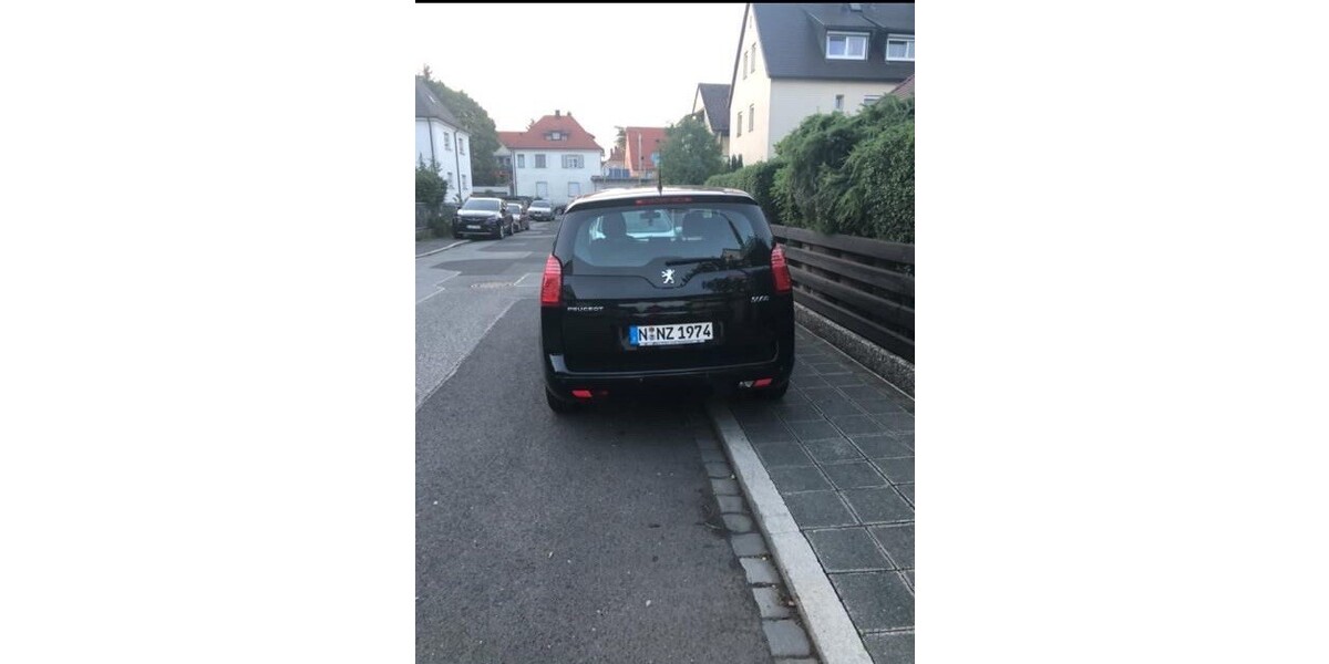 Peugeot 5008 14.000 km 6.990 &euro; Nürnberg 90403