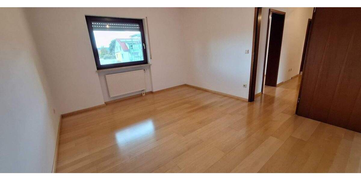 Etagenwohnung Altdorf bei Nürnberg Altdorf - 3 Zimmer, 89 m&sup2;, 280.000&euro; | Angebot:26607004