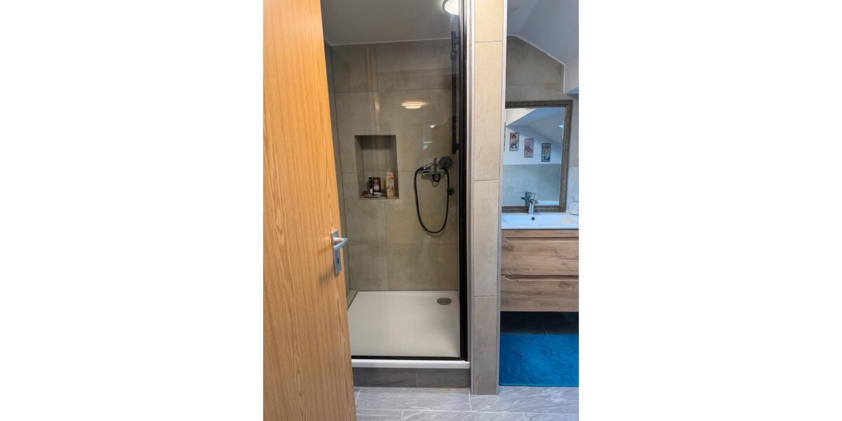 Dachgeschoßwohnung Höchstadt an der Aisch - 2 Zimmer, 68 m&sup2;, 850&euro; | Angebot:25456500