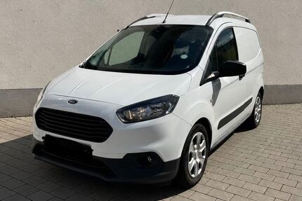 Ford Transit Courier 97.000 km 7.250 &euro; Erlangen 91052