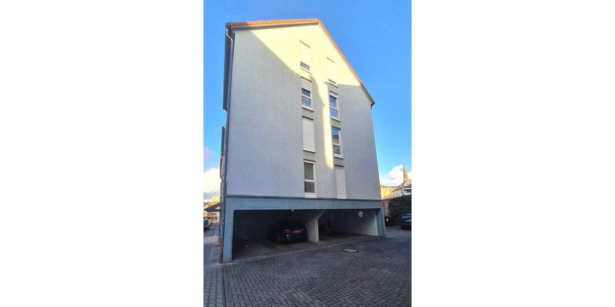 Etagenwohnung Nürnberg Steinbühl - 6 Zimmer, 142 m&sup2;, 425.000&euro; | Angebot:25668898