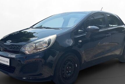 Kia Rio 127.000 km 2.990 &euro; Fürth 90763