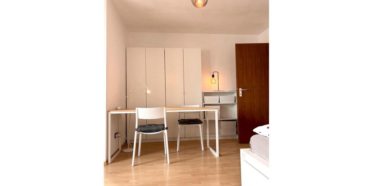 Dachgeschoßwohnung Erlangen Am Anger - 1 Zimmer, 30 m&sup2;, 690&euro; | Angebot:25945332