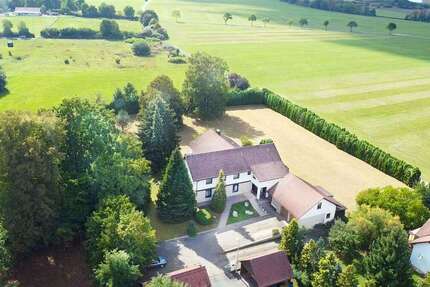 Haus Adelsdorf - 11 Zimmer, 353 m&sup2;, 997.000&euro; | Angebot:23105479