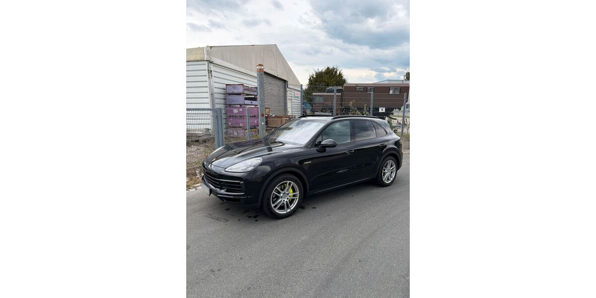 Porsche Cayenne 92.000 km 58.600 &euro; Zirndorf 90513